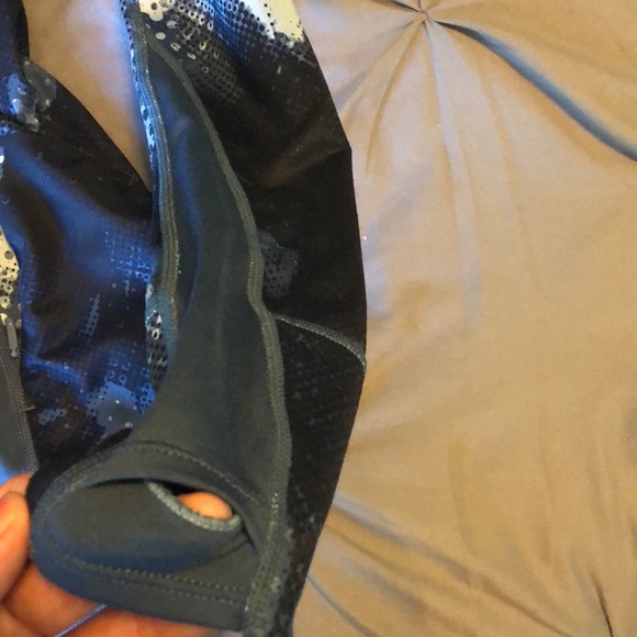 Athleta long sleeve - Picture 4 of 5